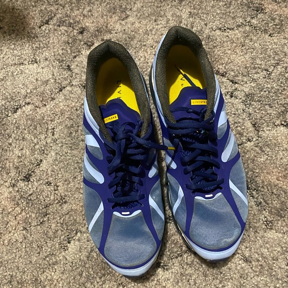 2012 Nike AirMax - Picture 1 of 4